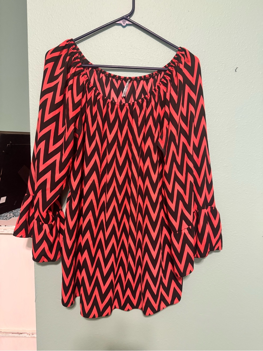 Women’s Off-Shoulder Zigzag Tunic Top in Red and Black